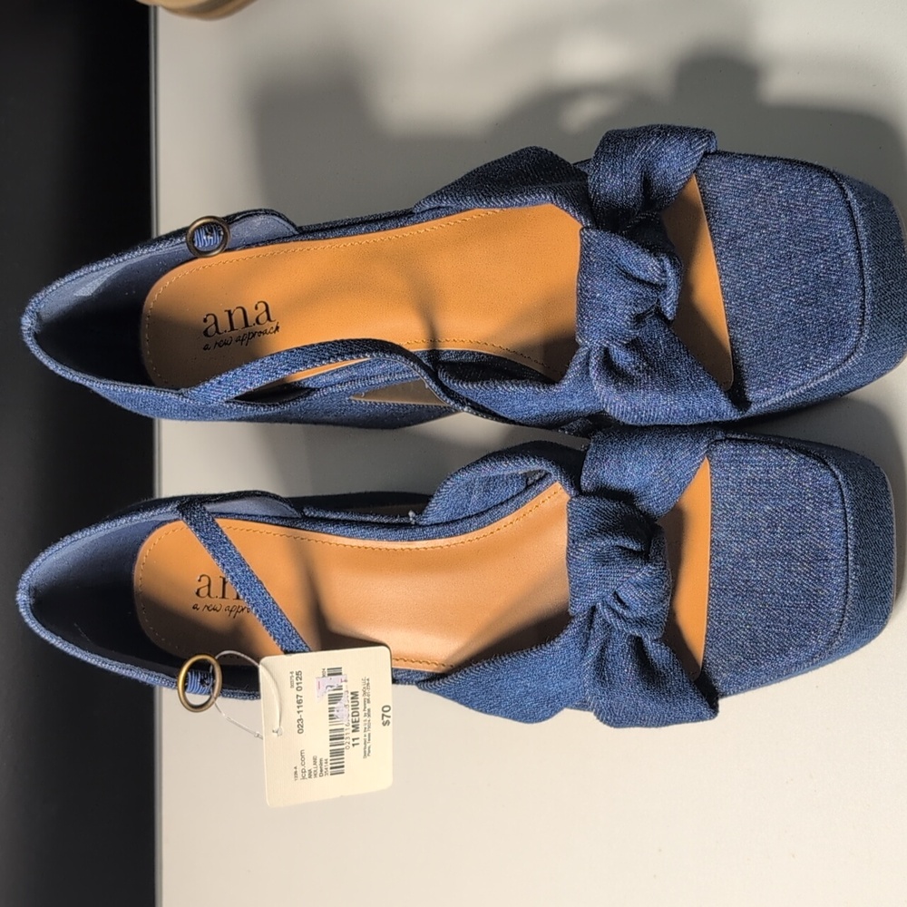 a.n.a Navy Heels with Bow Accent